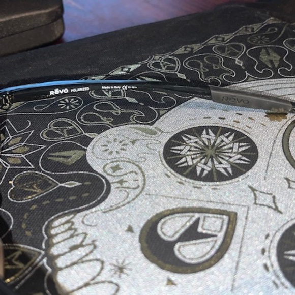 NEW REVO descend e sunglasses - Picture 4 of 9